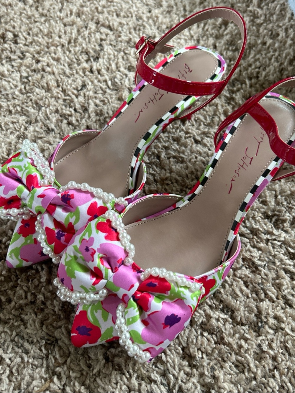 Betsey Johnson Pink Floral Pearl-Trim Bow Slingback Heels